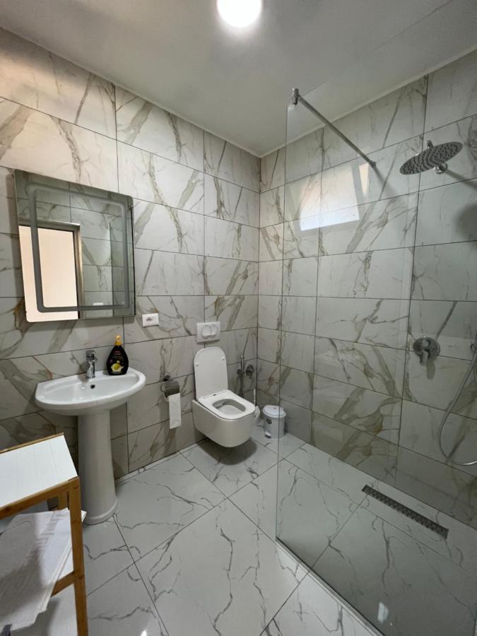 Restorant Hotel Xheni 德拉克 外观 照片