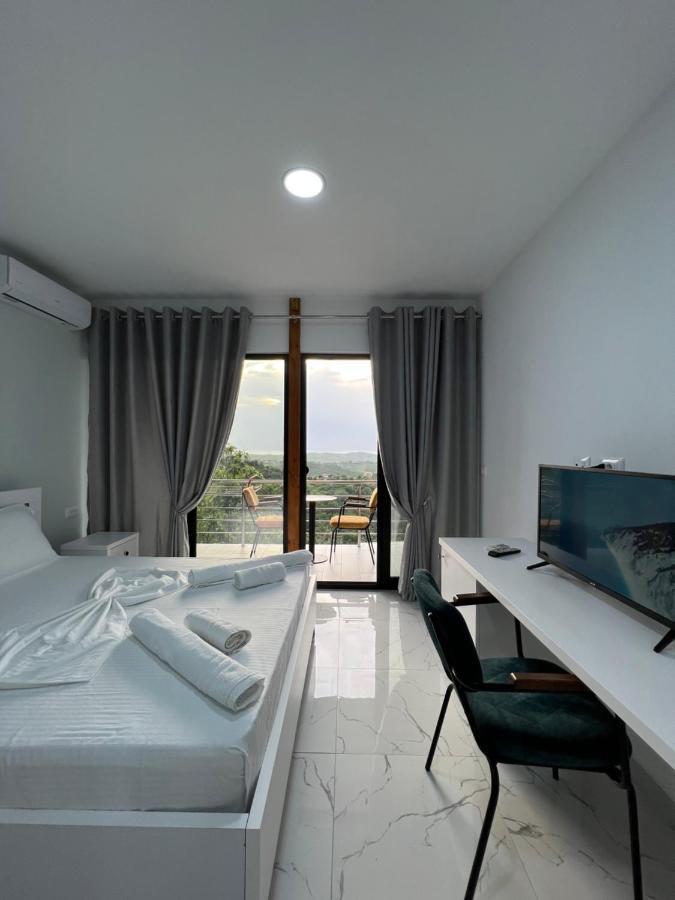 Restorant Hotel Xheni 德拉克 外观 照片